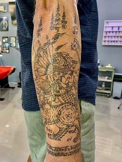 Sakyant tattoo